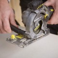 STANLEY Multipilarka tarczowa 650W FME380K