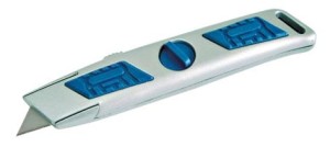 PROLINE Nożyk z ostrzem trapezowym chowanym 62mm 30300